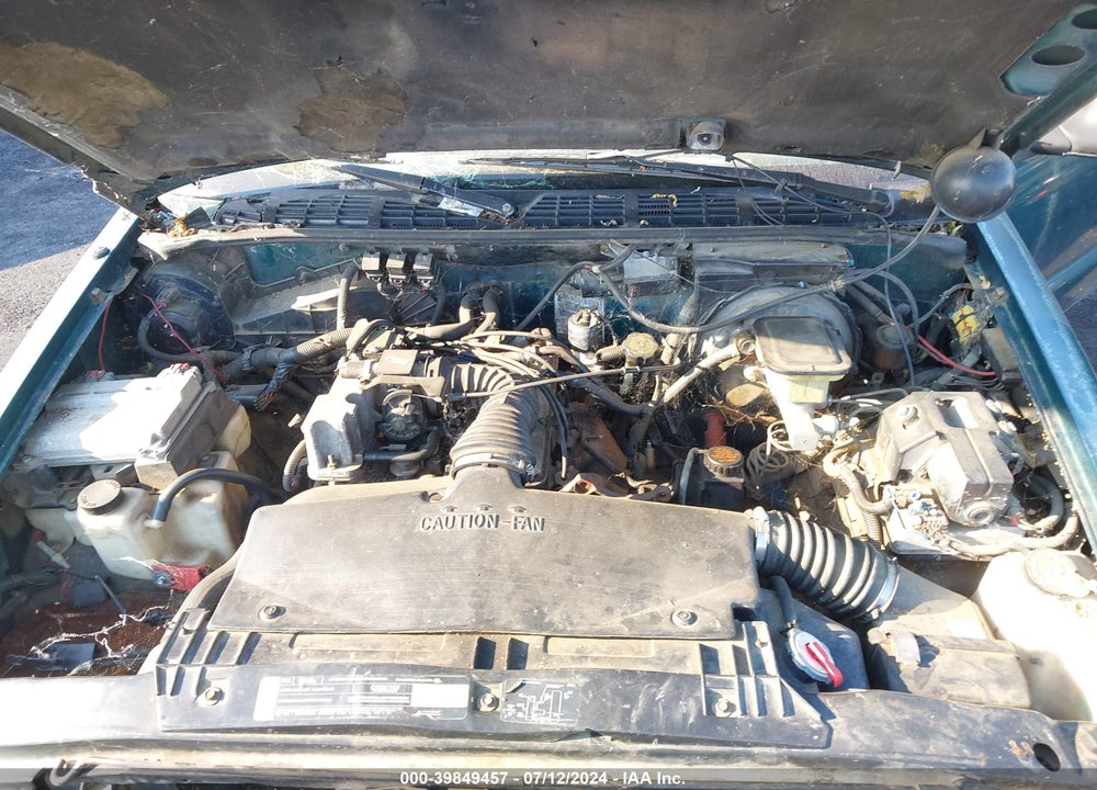 1996 CHEVROLET S TRUCK S10 VIN: 1GCCS1443T8205005