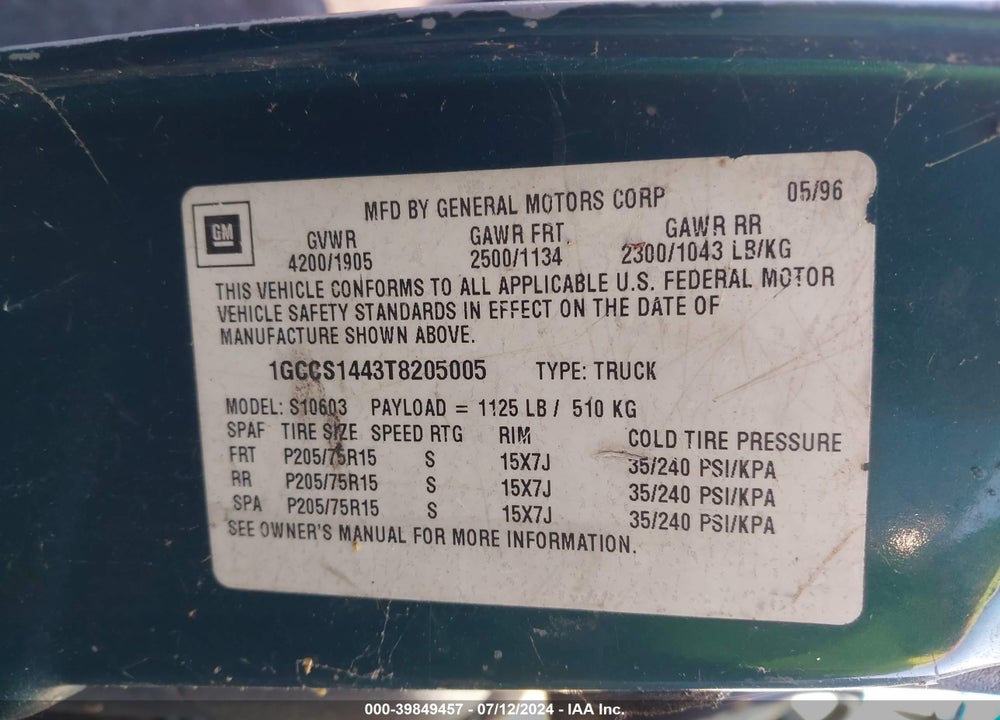 1996 CHEVROLET S TRUCK S10 VIN: 1GCCS1443T8205005