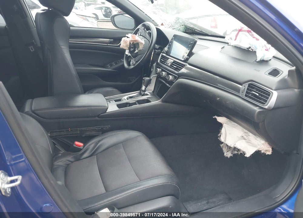 2018 HONDA ACCORD SPORT VIN: 1HGCV1F3XJA151723