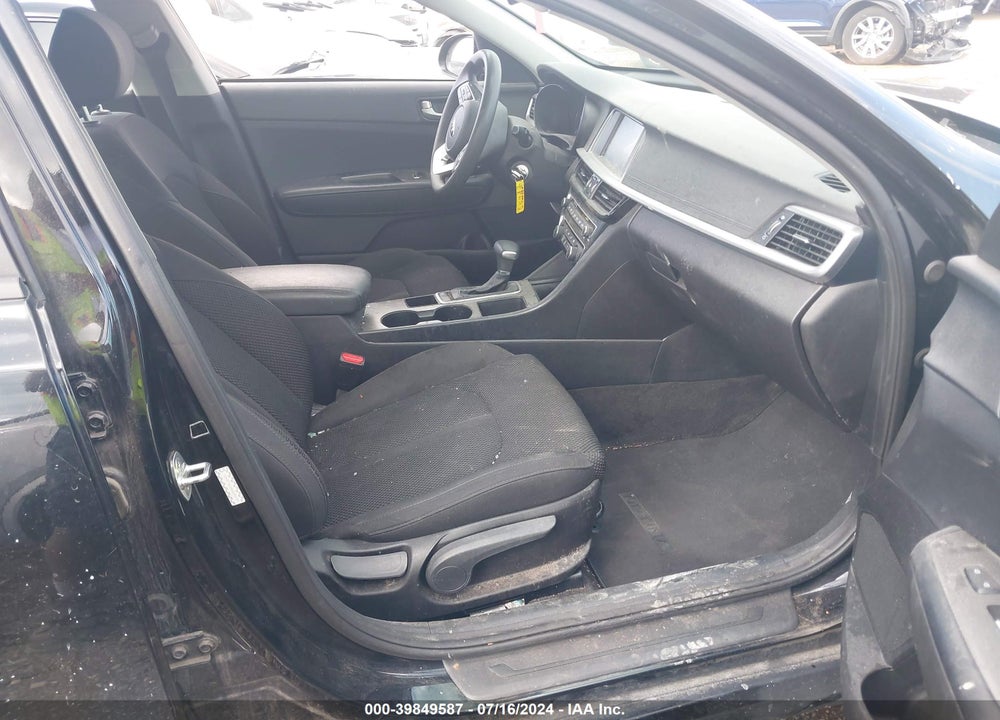 2019 KIA OPTIMA LX VIN: 5XXGT4L34KG348789