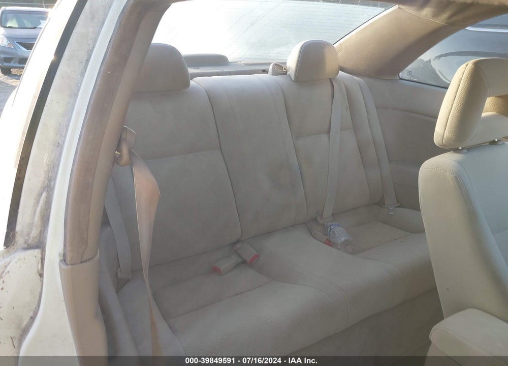 2004 HONDA CIVIC LX VIN: 1HGEM22584L061309
