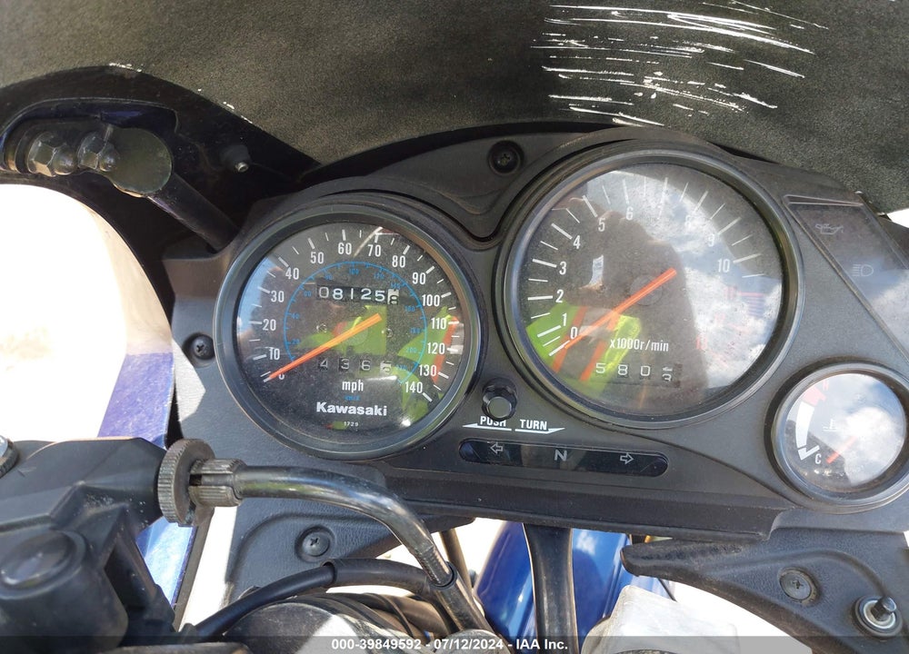 2003 KAWASAKI EX500 D VIN: JKAEXVD123A079942