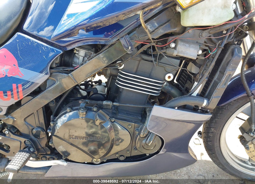 2003 KAWASAKI EX500 D VIN: JKAEXVD123A079942