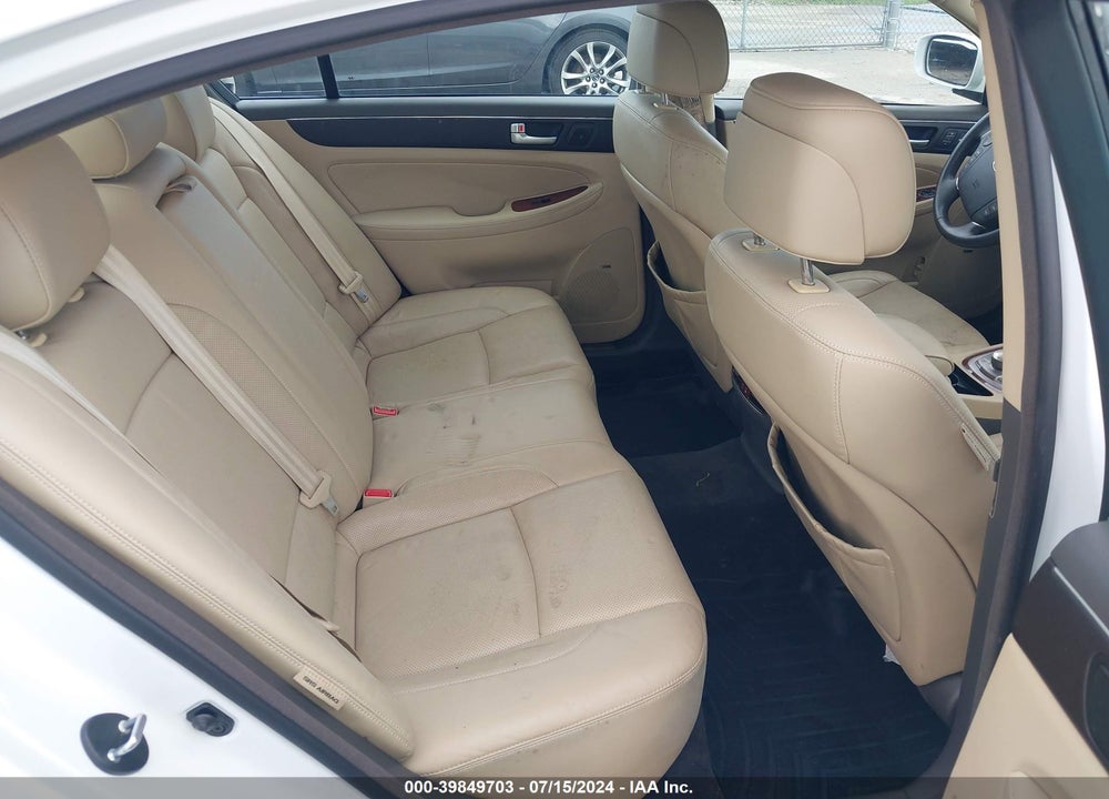 2012 HYUNDAI GENESIS VIN: KMHGC4DDXCU171115