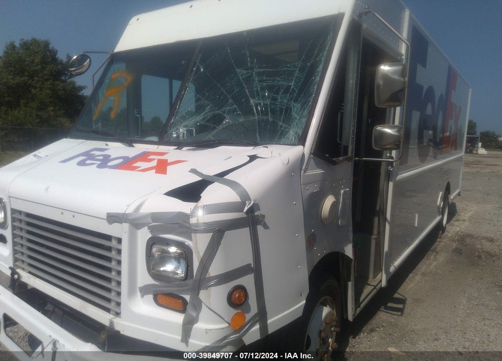 2013 FREIGHTLINER CHASSIS M LINE WALK-IN VAN VIN: 4UZAAPDU0DCFB2489