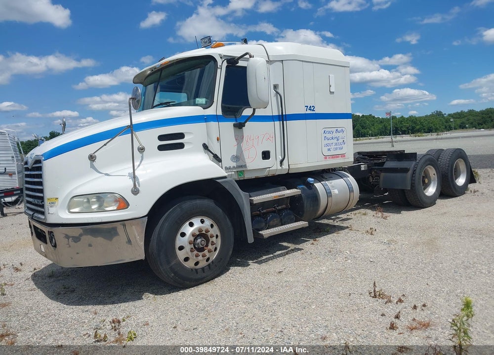 2012 MACK CXU613 VIN: 1M1AW07Y0CM018428