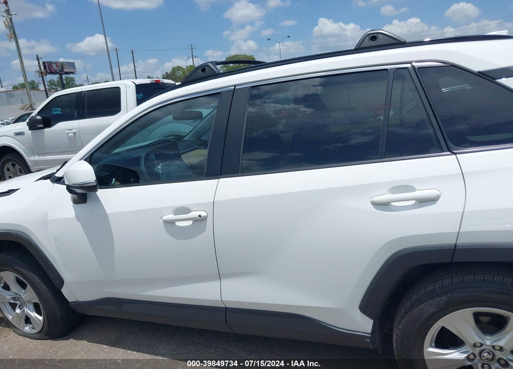 2019 TOYOTA RAV4 XLE VIN: 2T3W1RFV6KW007256