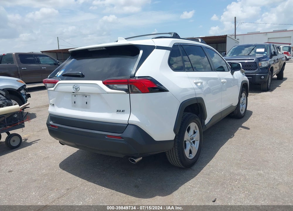 2019 TOYOTA RAV4 XLE VIN: 2T3W1RFV6KW007256