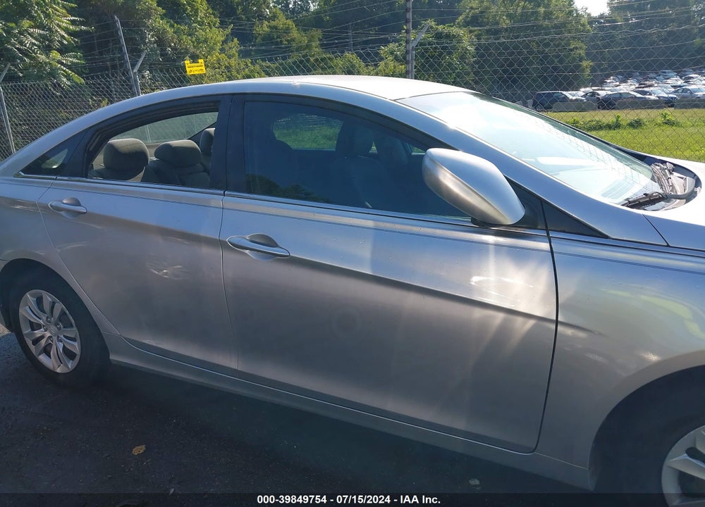 2011 HYUNDAI SONATA GLS VIN: 5NPEB4AC3BH067052