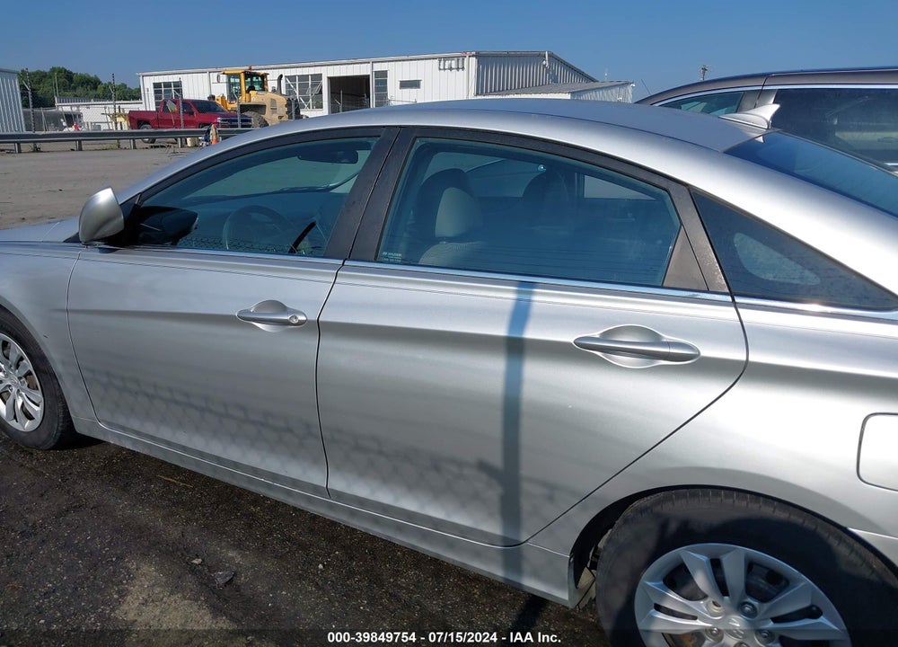 2011 HYUNDAI SONATA GLS VIN: 5NPEB4AC3BH067052