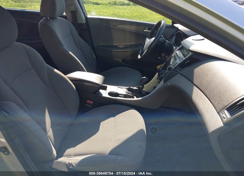 2011 HYUNDAI SONATA GLS VIN: 5NPEB4AC3BH067052