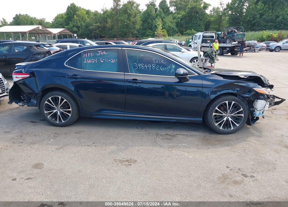 2020 TOYOTA CAMRY SE VIN: 4T1G11AK1LU860645