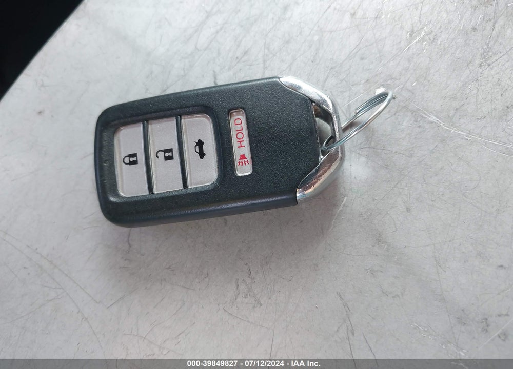 2013 HONDA ACCORD VIN: 1HGCR2F82DA272675