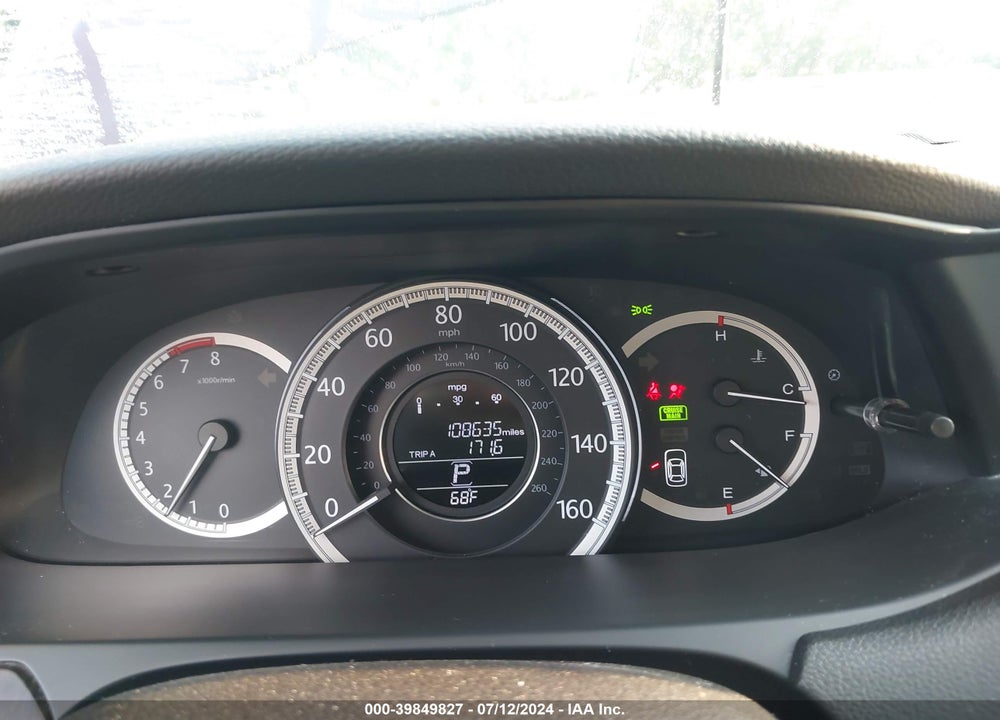2013 HONDA ACCORD VIN: 1HGCR2F82DA272675