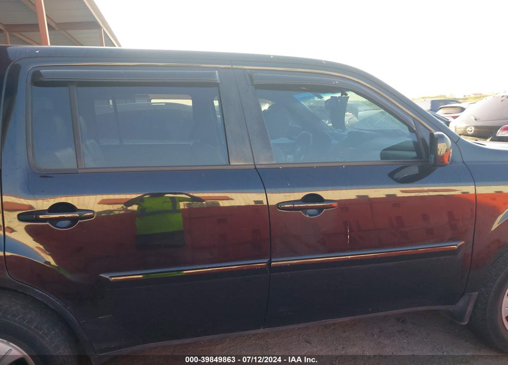 2015 HONDA PILOT EX-L VIN: 5FNYF3H56FB016555