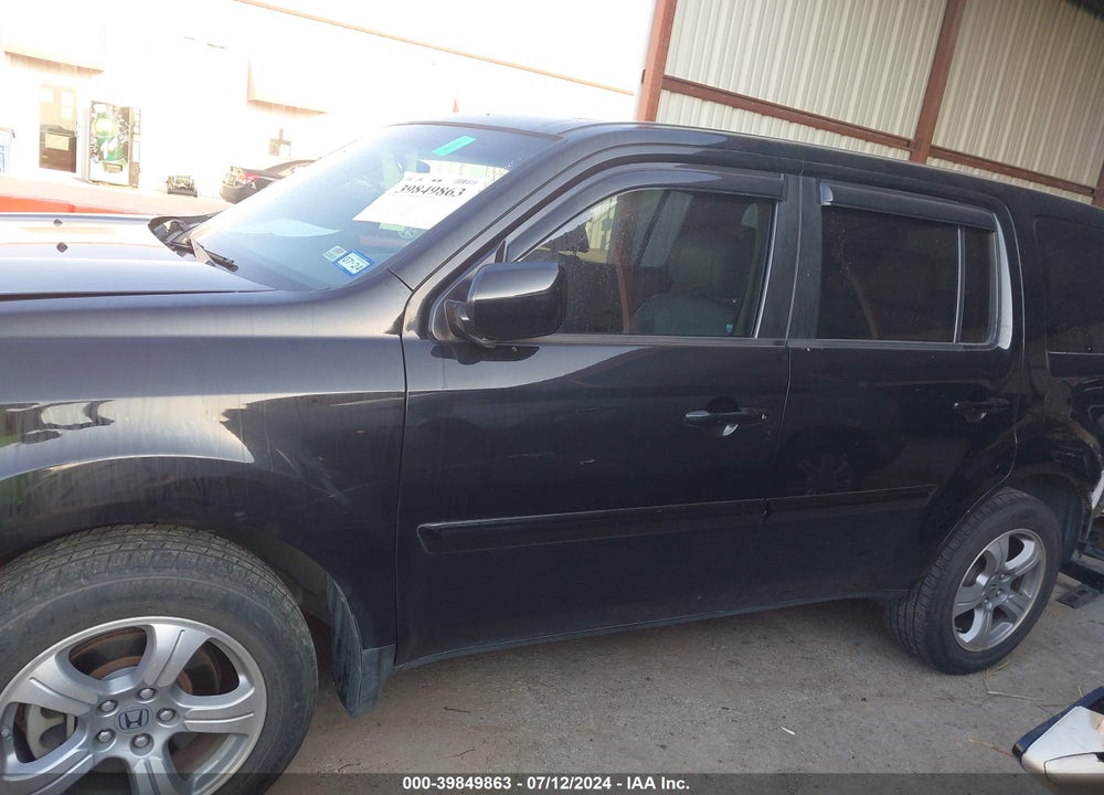 2015 HONDA PILOT EX-L VIN: 5FNYF3H56FB016555