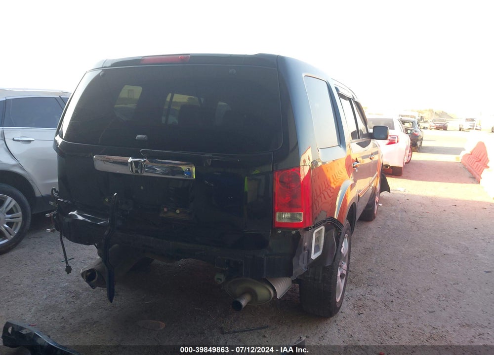 2015 HONDA PILOT EX-L VIN: 5FNYF3H56FB016555