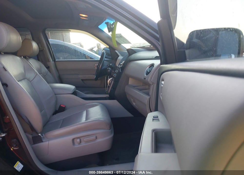 2015 HONDA PILOT EX-L VIN: 5FNYF3H56FB016555