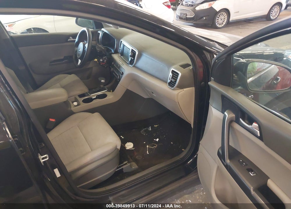 2019 KIA SPORTAGE LX VIN: KNDPMCAC1K7596257