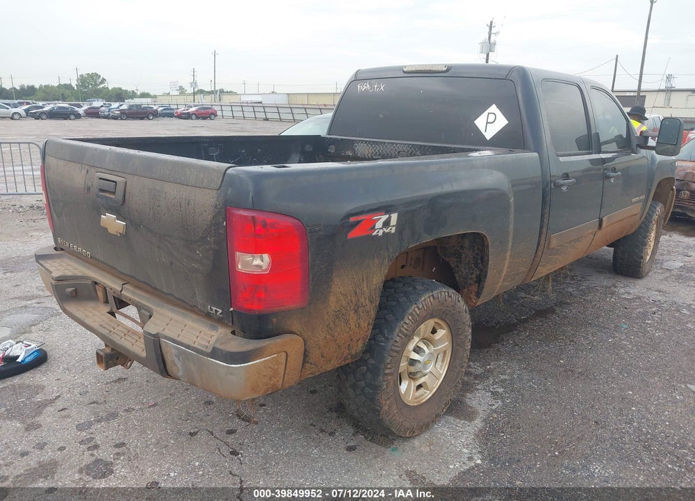 2008 CHEVROLET SILVERADO 2500HD LTZ VIN: 1GCHK23688F210735