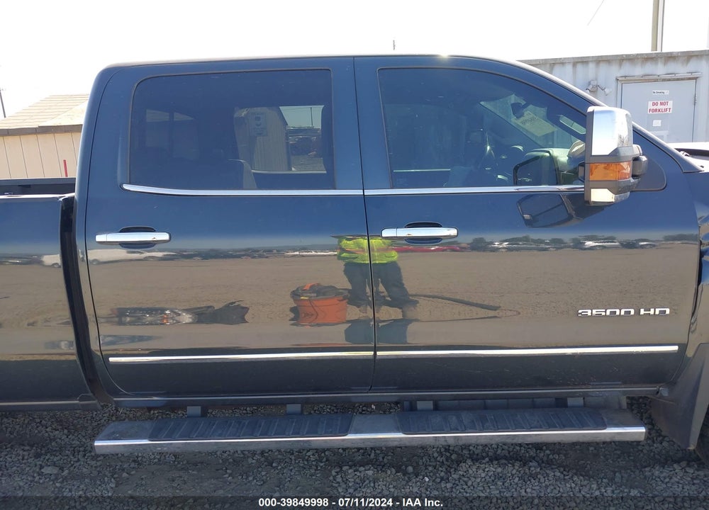 2018 CHEVROLET SILVERADO 3500HD LTZ VIN: 1GC4K0EY3JF197559