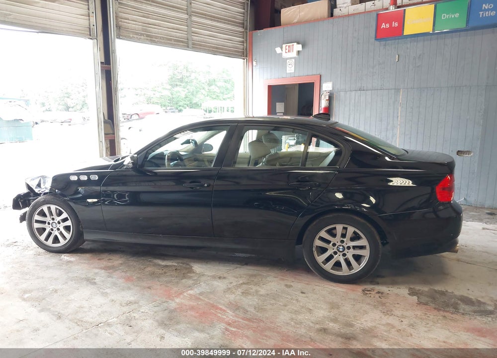 2007 BMW 328XI VIN: WBAVC93517KX54660