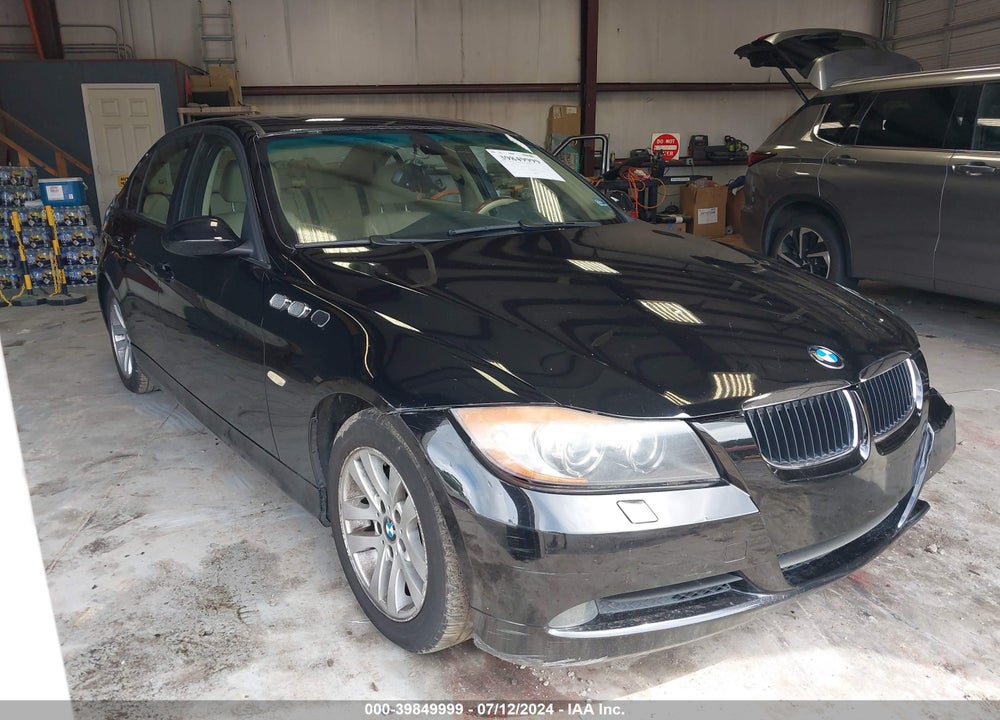 2007 BMW 328XI VIN: WBAVC93517KX54660