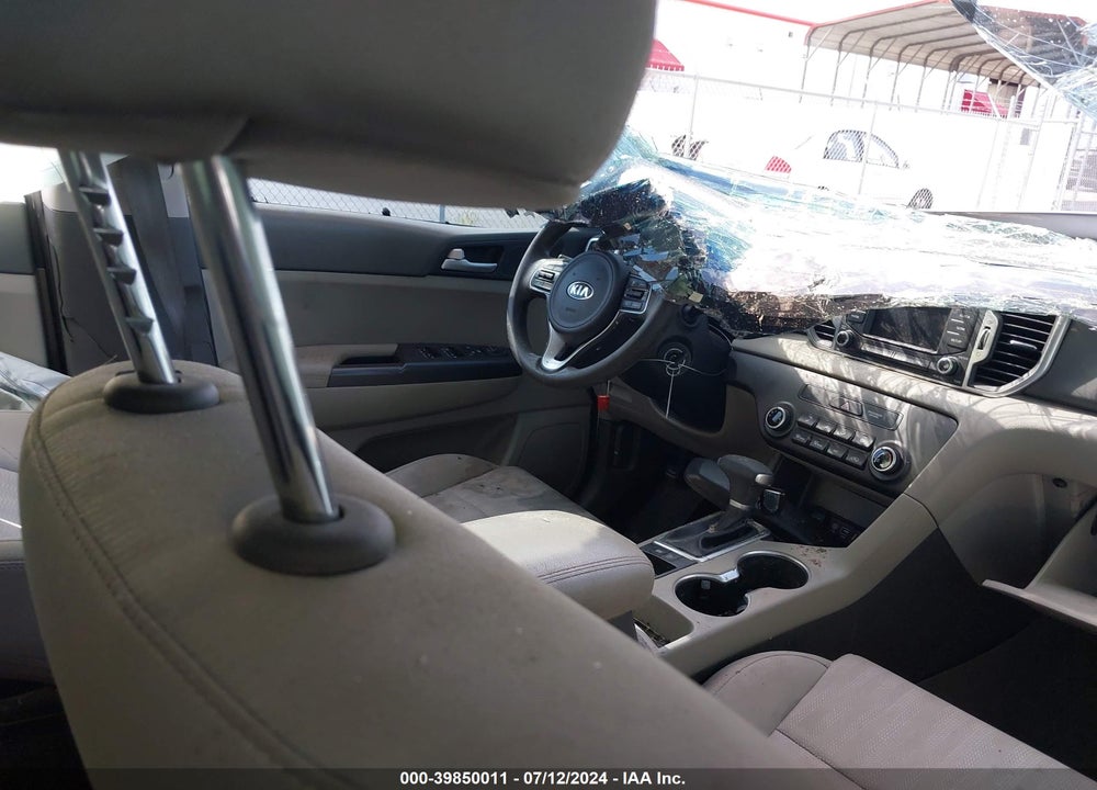 2019 KIA SPORTAGE LX VIN: KNDPM3ACXK7617994