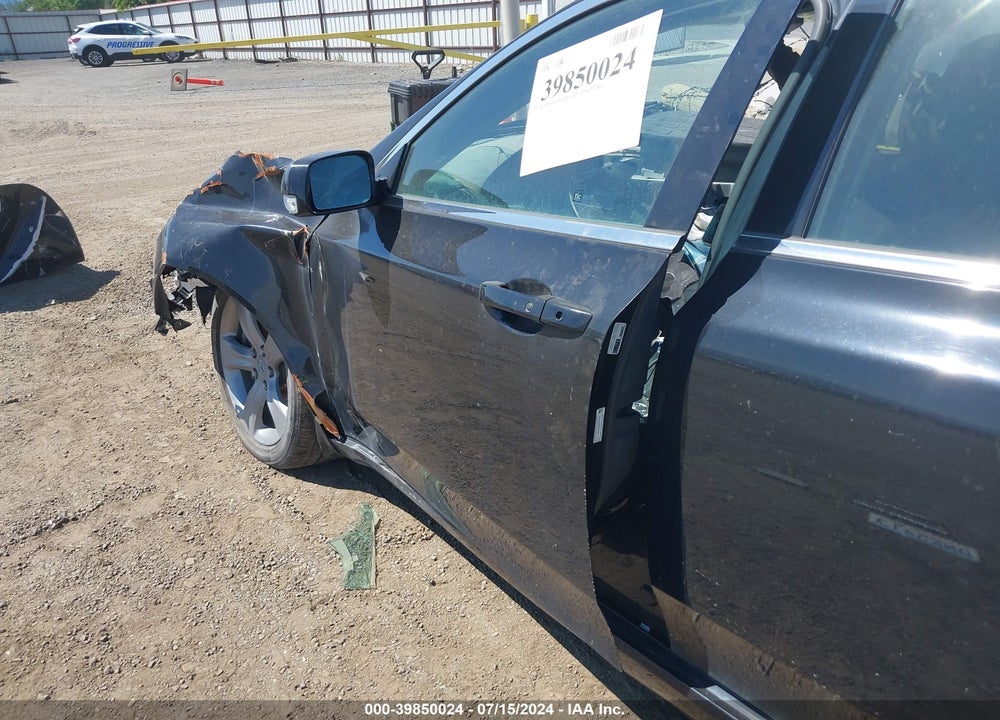 2013 ACURA TL 3.7 VIN: 19UUA9F53DA003949