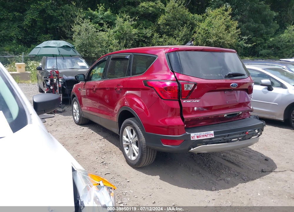 2019 FORD ESCAPE SE VIN: 1FMCU9GD8KUA00527