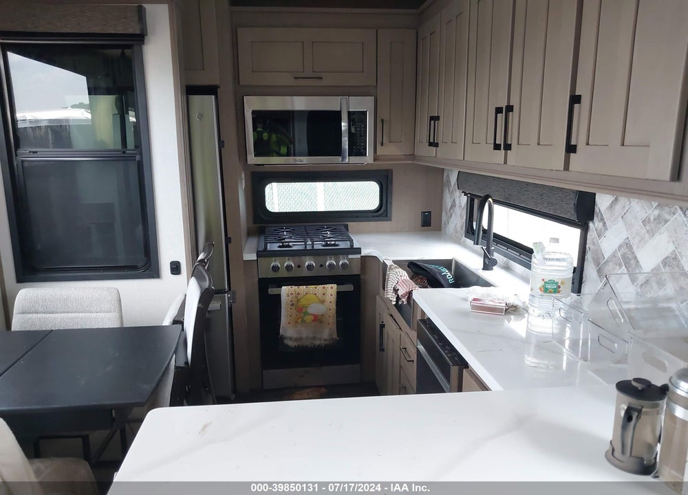 2024 TRAILER K-Z INC DURANGO GOLD FIFTH WHEEL S VIN: 4EZFV4327R6060463