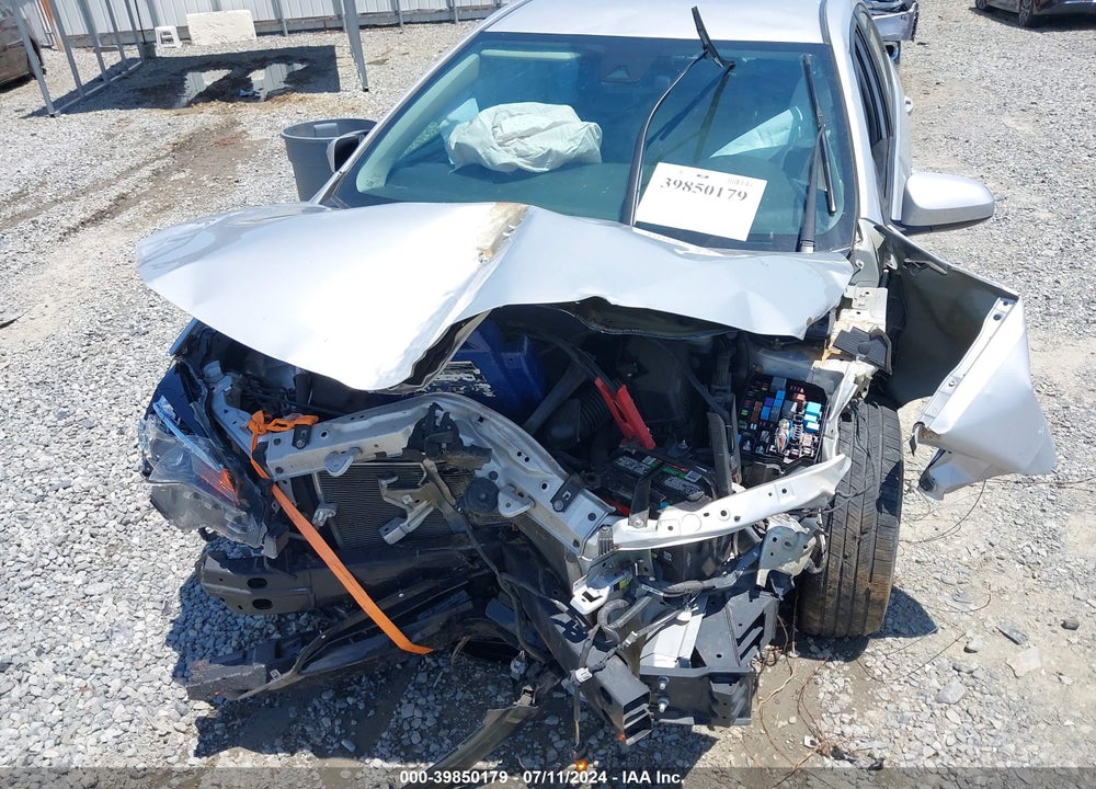 2019 TOYOTA COROLLA LE VIN: 2T1BURHE7KC150004