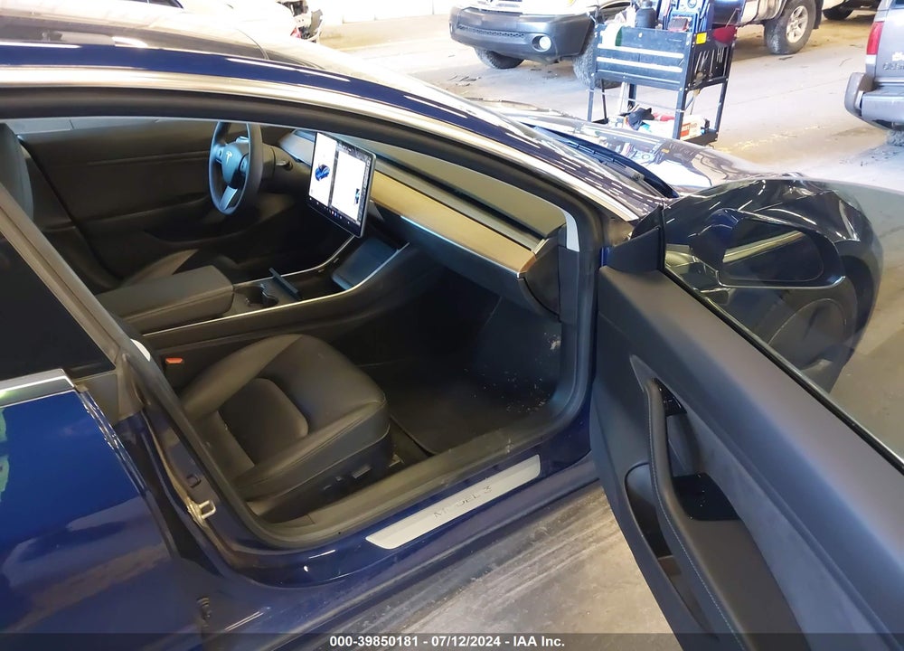 2019 TESLA MODEL 3 LONG RANGE/PERFORMANCE VIN: 5YJ3E1EB7KF199275
