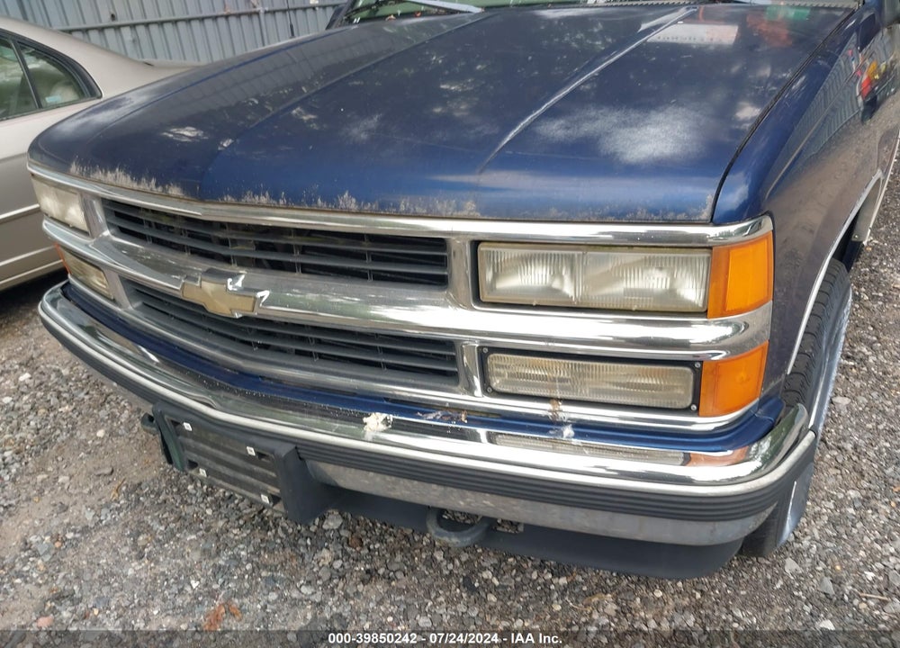 1998 CHEVROLET TAHOE LS VIN: 1GNEK13R5WJ311062