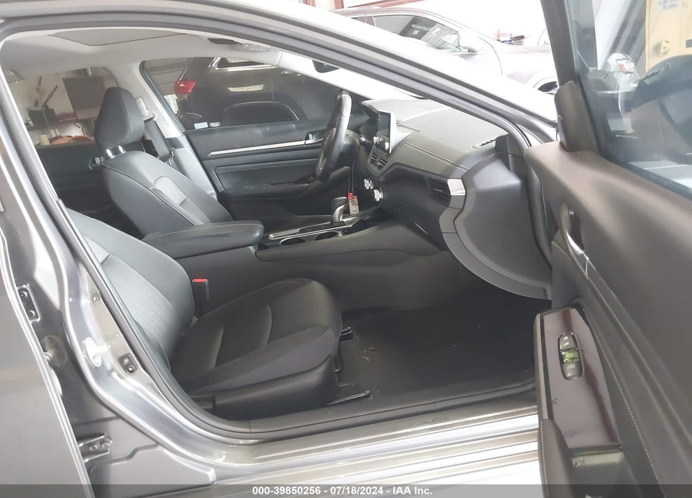 2020 NISSAN ALTIMA SV FWD VIN: 1N4BL4DV0LC241997