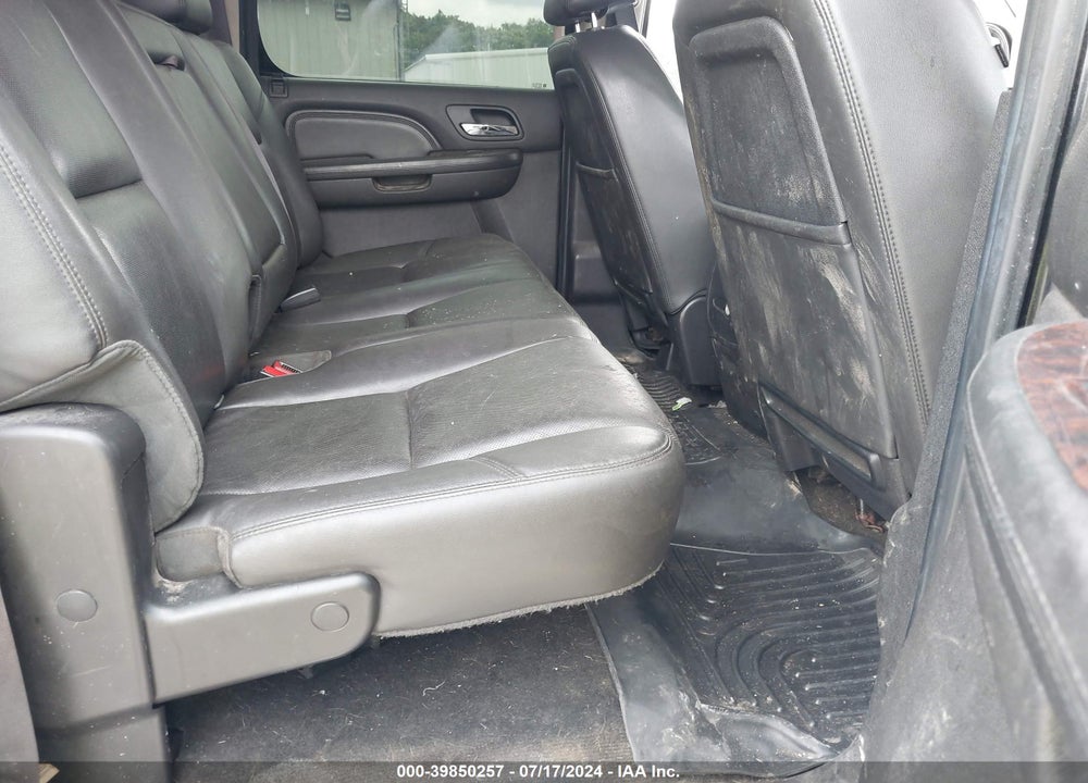 2014 GMC SIERRA 2500HD DENALI VIN: 1GT125E84EF114419