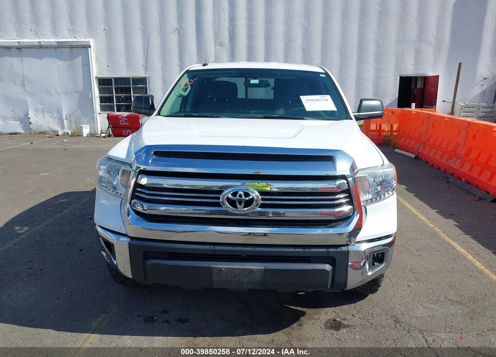 2016 TOYOTA TUNDRA SR5 5.7L V8 VIN: 5TFUY5F19GX545123
