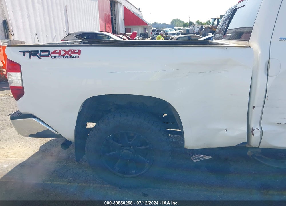 2016 TOYOTA TUNDRA SR5 5.7L V8 VIN: 5TFUY5F19GX545123
