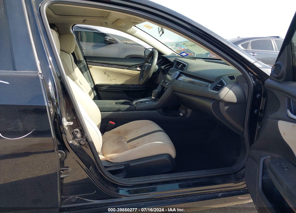 2017 HONDA CIVIC VIN: 19XFC2F76HE050826