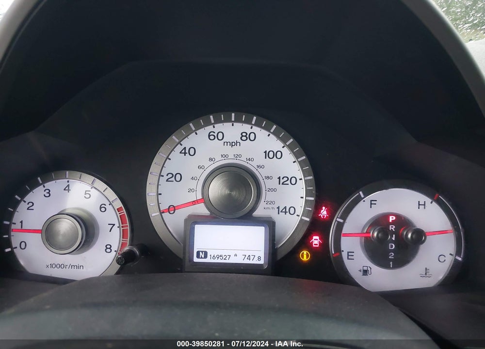 2011 HONDA PILOT TOURING VIN: 5FNYF3H94BB037756