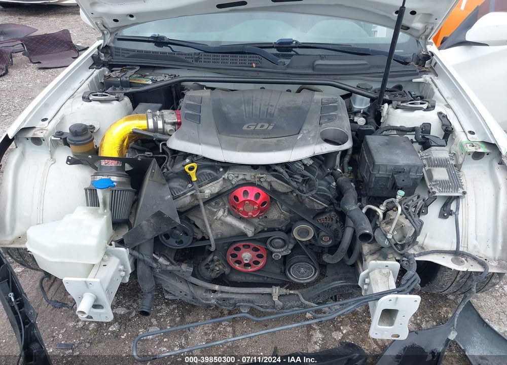 2013 HYUNDAI GENESIS VIN: KMHHU6KJ8DU108070