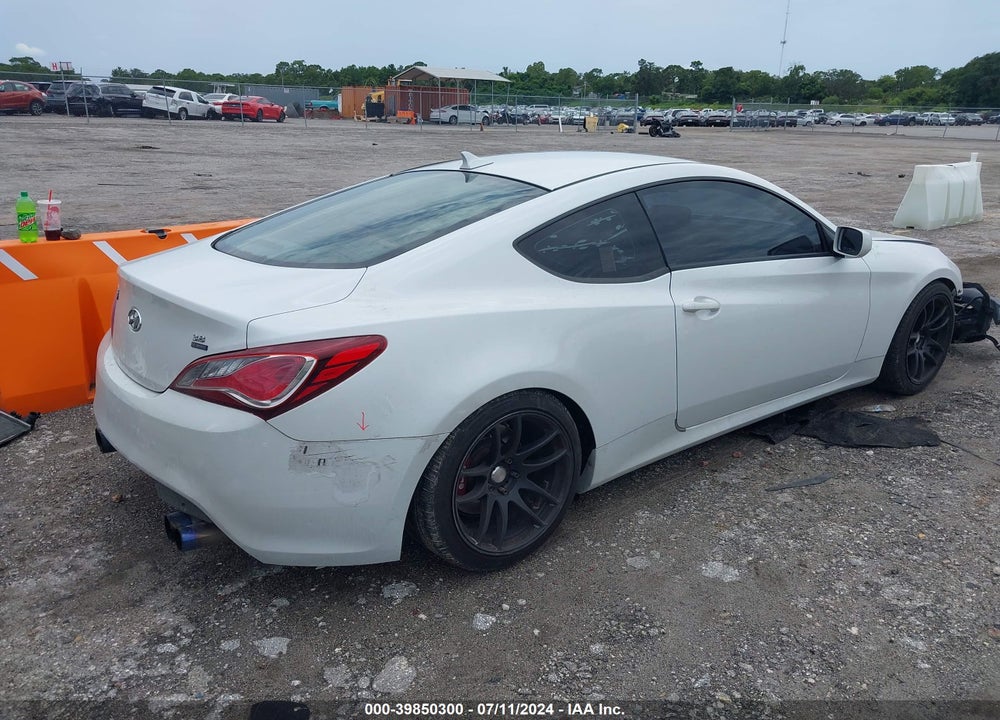 2013 HYUNDAI GENESIS VIN: KMHHU6KJ8DU108070