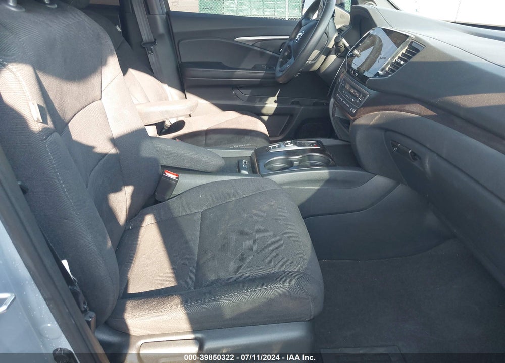 2022 HONDA PILOT AWD SPORT VIN: 5FNYF6H39NB092320