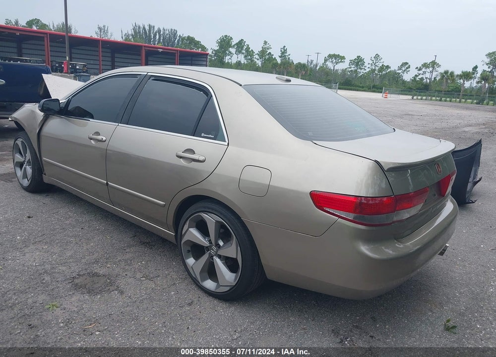 2004 HONDA ACCORD 2.4 EX VIN: 1HGCM56704A028207