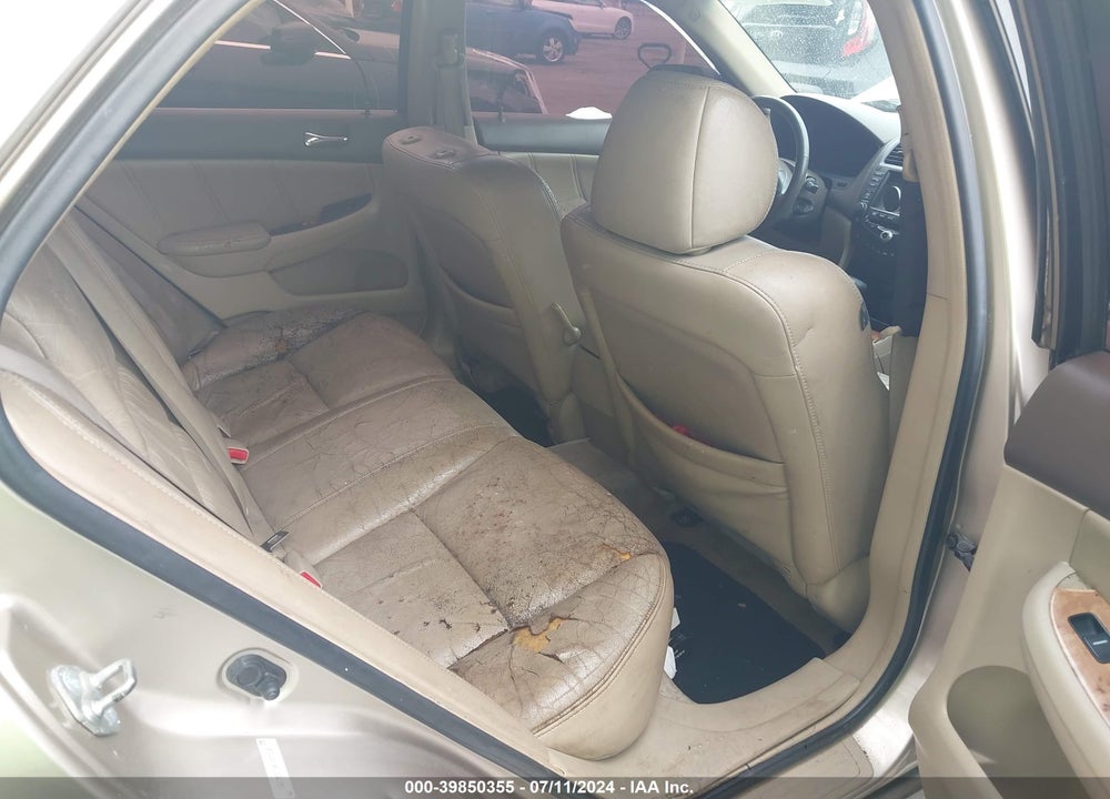 2004 HONDA ACCORD 2.4 EX VIN: 1HGCM56704A028207