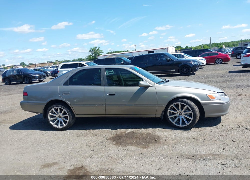 1999 TOYOTA CAMRY LE V6 VIN: 4T1BF22K5XU081996