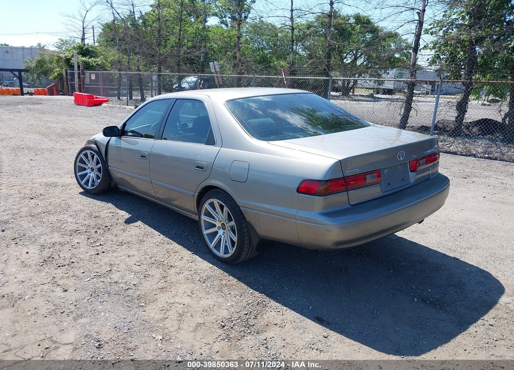 1999 TOYOTA CAMRY LE V6 VIN: 4T1BF22K5XU081996