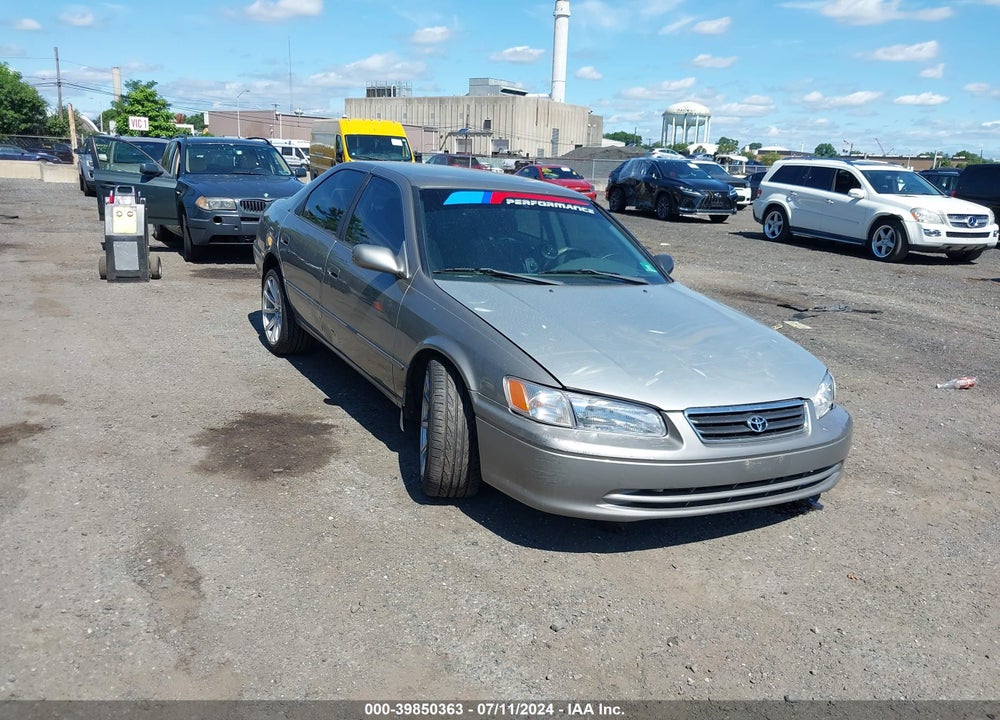 1999 TOYOTA CAMRY LE V6 VIN: 4T1BF22K5XU081996