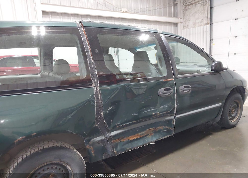 1998 PLYMOUTH GRAND VOYAGER VIN: 2P4GP2431WR530272