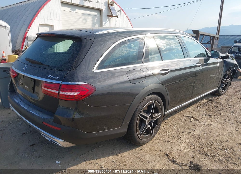2021 MERCEDES-BENZ E VIN: W1KZH6AB3MA983328